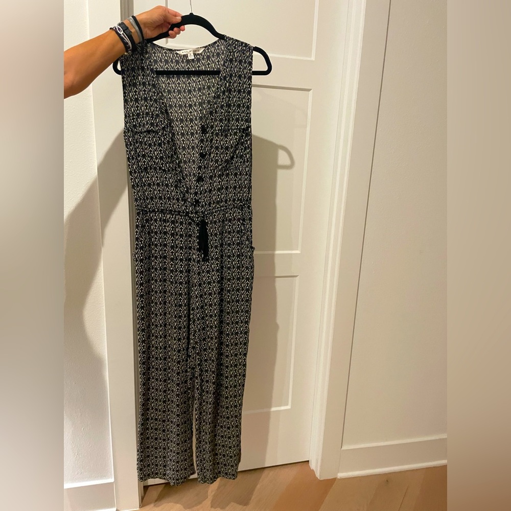 Jumpsuit - Max Studio black and white